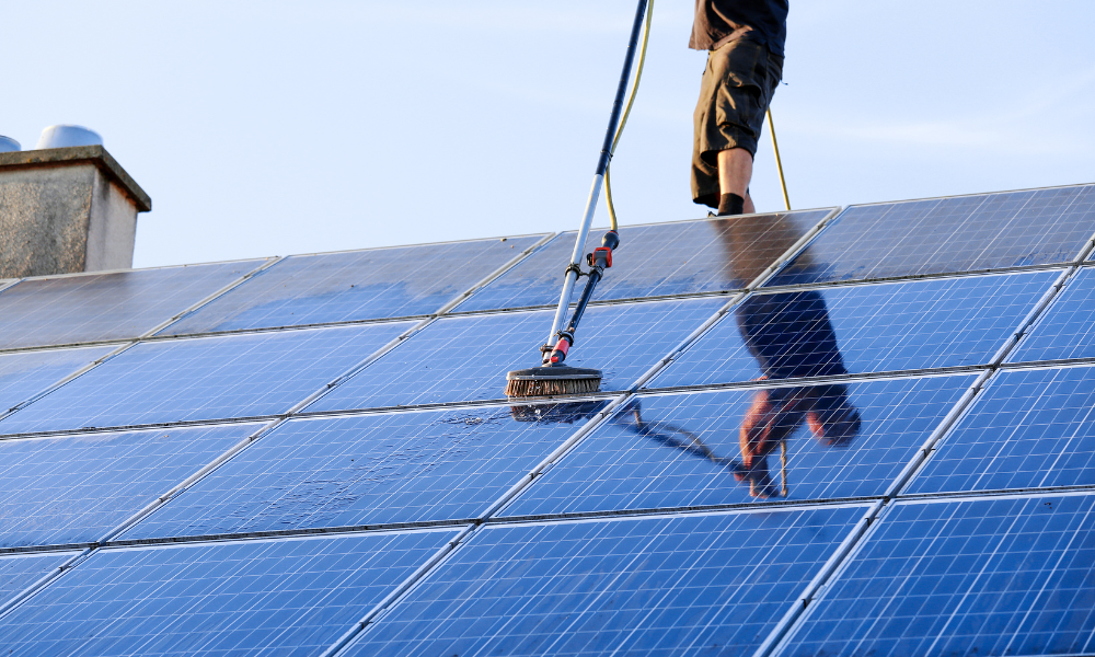 6 Expert Tips for Pristine, High-Efficiency Solar Panels in Inland Empire